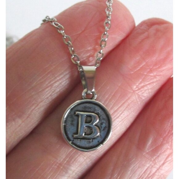New Letter B Pendant Necklace On 18 Inch Stainless Chain Initial B Jewelry Gift - Picture 2 of 4